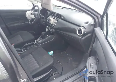 2024 Nissan Versa 1.6 S z USA, uszkodzony, nr VIN 3N1CN8DV9RL911451